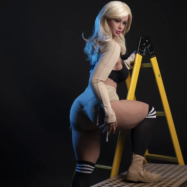 SAVANNAH REALISTIC LOVE DOLL Height 5' 6" (160cm) Fat Woman